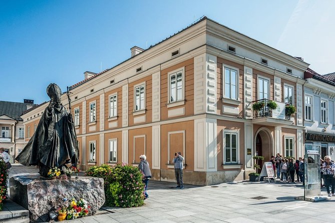 From Krakow: The Black Madonna of Czestochowa & John Paul II Family Home - The long drive and the missing lunch