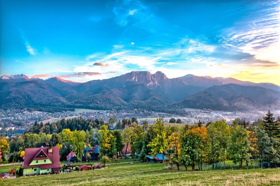 From Krakow: Tour to Zakopane with Tasting & Hotel Pickup - Leaving Krakow for the Tatra foothills