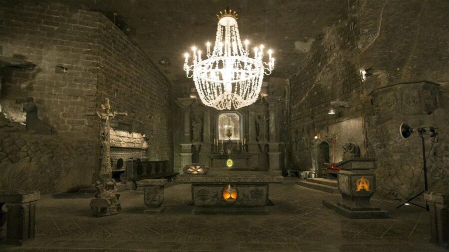 From Krakow: Wieliczka Salt Mine Guided Tour & Transfer - Chambers, lighting, and the strange acoustics