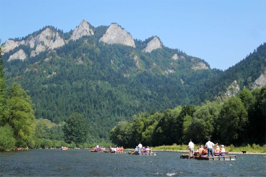 From Krakow: Zakopane and Dunajec River Rafting Tour - Krupowki Street, souvenirs, and the busy side of Zakopane