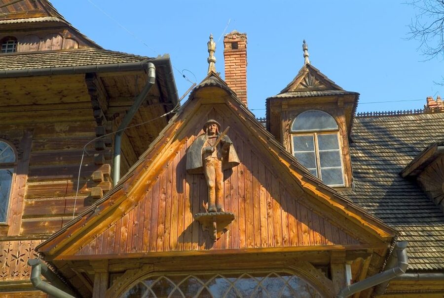 From Krakow: Zakopane and the Tatra Mountains - Exploring Zakopane’s oldest quarter