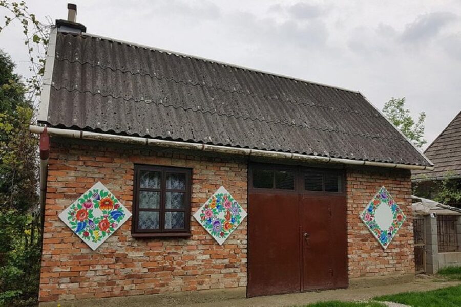 From Krakow: Zalipie and Painted Village Guided Tour - The best season for this tour