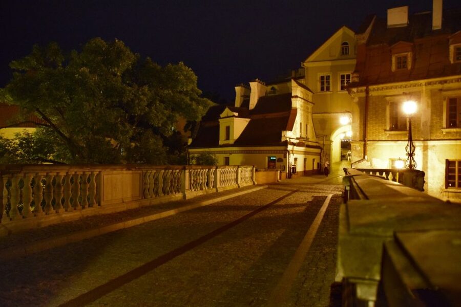 From Warsaw: Lublin and Majdanek State Museum Day Tour - Lublin’s Old Town and the Krakow Gate