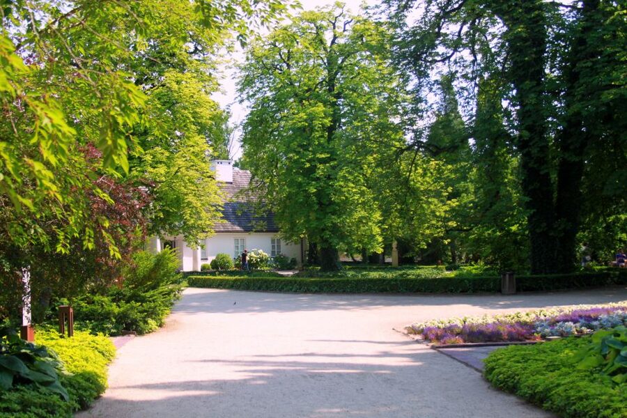 From Warsaw: Tour to Chopin's Birthplace - Żelazowa Wola - Who Should Book This Chopin Tour?