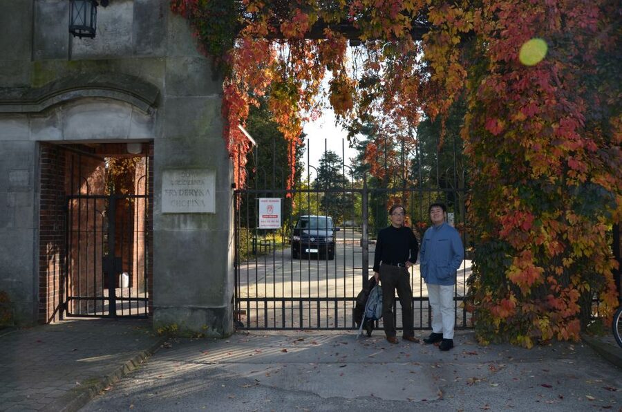 From Warsaw: Tour to Chopin's Birthplace - Żelazowa Wola - The Mercedes Van Ride from Warsaw