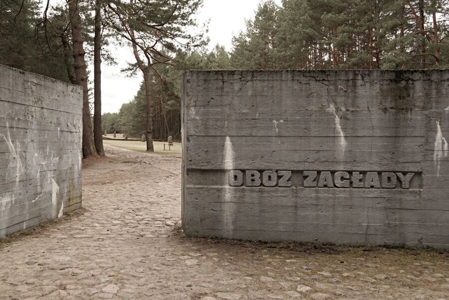 From Warsaw: Treblinka Camp 6-Hour Private Tour - The Museum of Struggle and Martyrdom