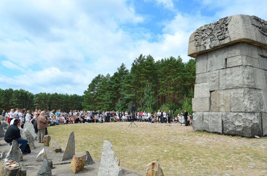 From Warsaw: Treblinka Extermination Camp Private Tour - Leaving Warsaw for Treblinka