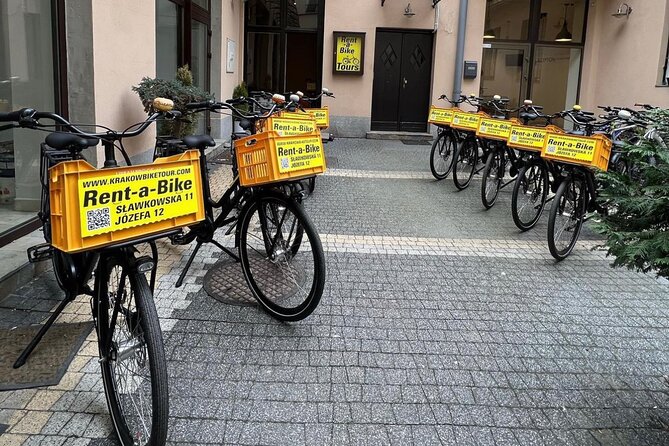 Full Bike Tour - the Old Town, Jewish Qtr & the Ghetto NEW BIKES - Key points to know before you pedal away