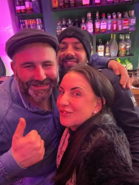 Fun explorers pub Crawl with 1 hour open bar and 3 VIP clubs - Group size, private bookings, and the four-person minimum