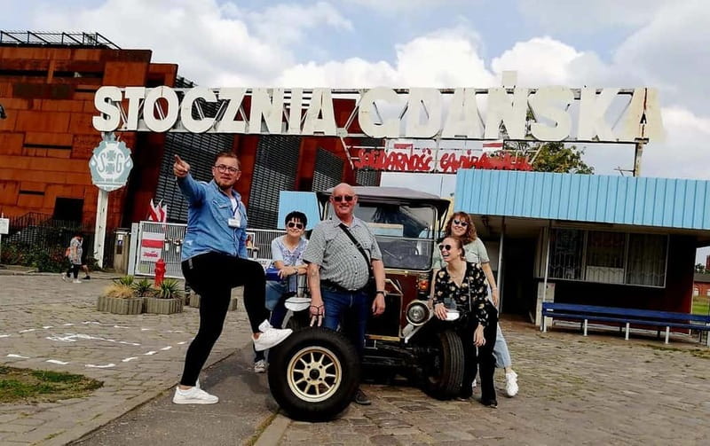 GDANSK City Tour by Golf Cart Live Guide & Sightseeing 90min - Why a golf cart works well in Gdańsk