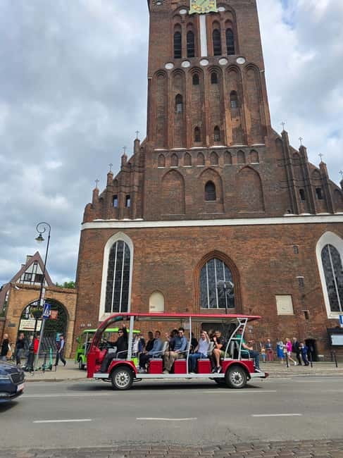 Gdansk: City Tour Sightseeing Golf Cart Main City District - Torture House, Prison Tower, and the Golden Gate