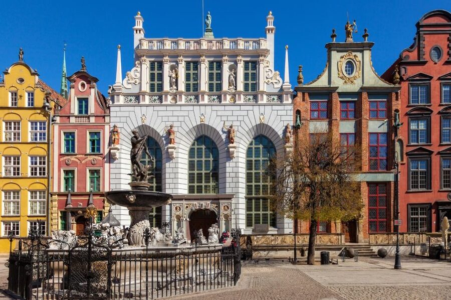 Gdansk: Jewish Heritage Guided Private Walking Tour - What $60 per person gets you