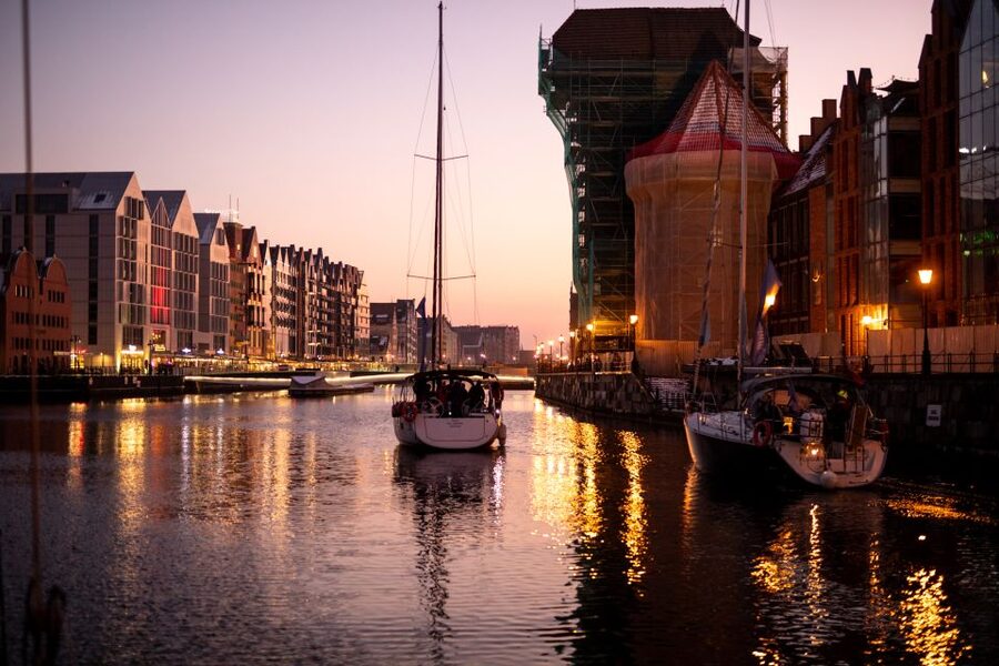 Gdańsk: Motlawa and Port yacht cruise with Welcome Drink - Is the 50-minute price worth it?