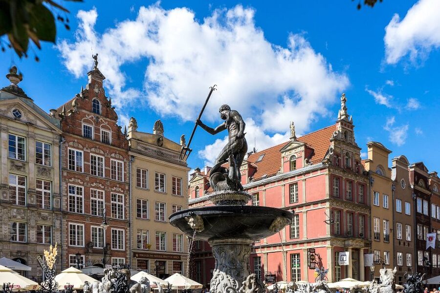 Gdańsk: Old Town Private Walking Tour with Legends and Facts - St. Mary’s Basilica, a huge brick landmark