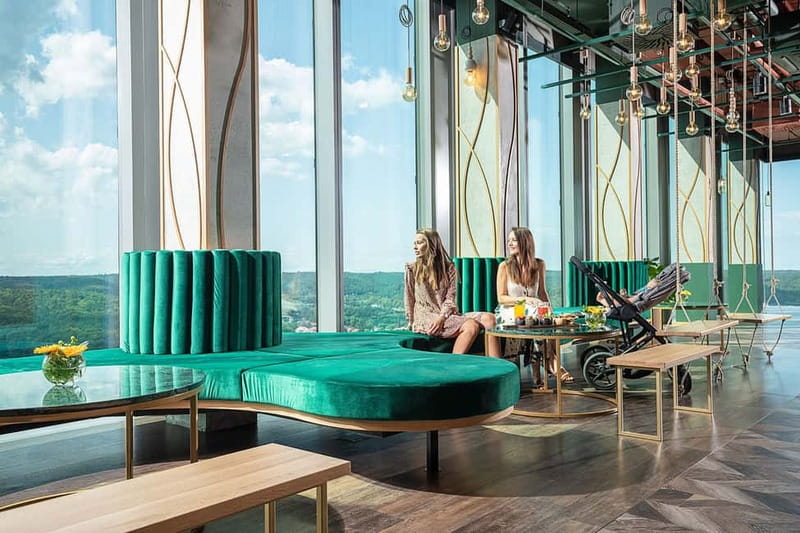 Gdańsk: Olivia Star Sky-High Views, Dinner, and Cocktails - Start with Prosecco among tropical plants