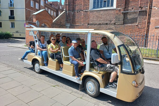 Gdansk: Private City Sightseeing Tour by Buggy/Cart LIVE GUIDED - The shipyard story and the Second World War