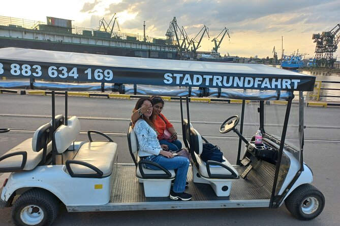 Gdansk: Private City Sightseeing Tour by Buggy/Cart LIVE GUIDED - Neptune’s Fountain and the grand Royal Way