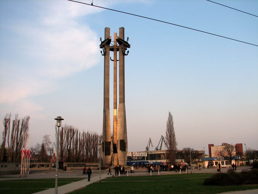 Gdansk: Private Communism Tour with Solidarity Center Museum - The guide makes the difference