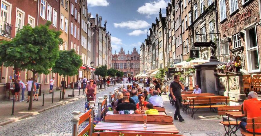 Gdansk: Private Old Town Tour - Why this tour gives Gdansk more depth