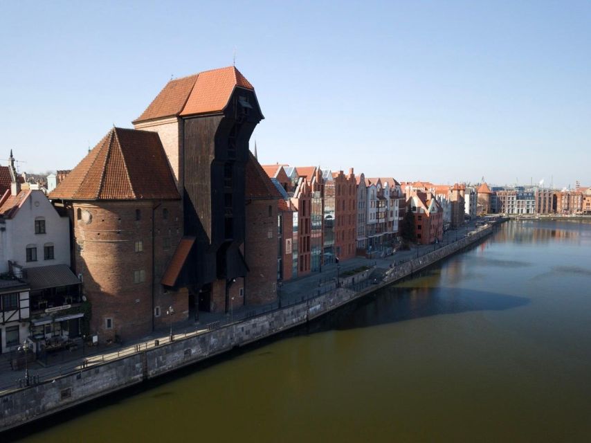 Gdansk: Private Old Town Tour - Neptune’s Fountain and the heart of the old city
