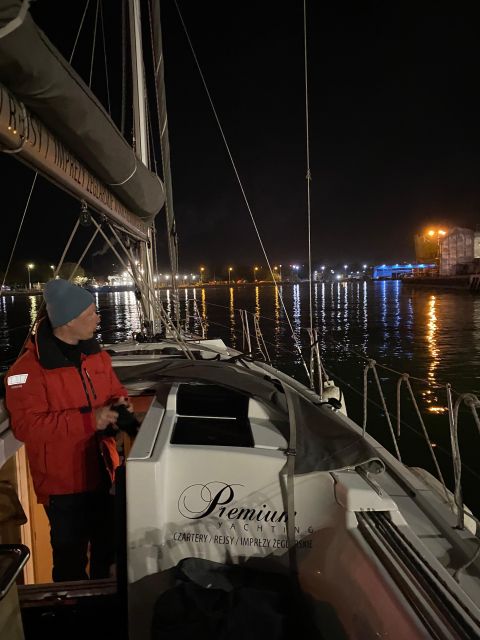 Gdansk: Scenic Evening Yacht Cruise with Welcome Drink - Key points to know before you book