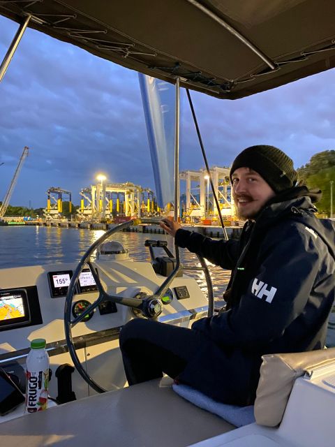 Gdansk: Scenic Evening Yacht Cruise with Welcome Drink - How much value do you get for $30?