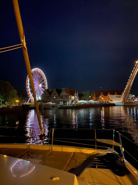Gdansk: Scenic Evening Yacht Cruise with Welcome Drink - Starting beside the Motława at Wartka Street