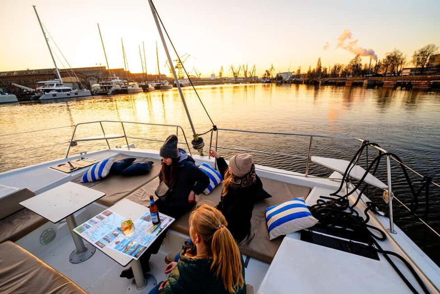Gdansk/Sopot: Breakfast Cruise on a Catamaran - Gdansk’s Motława River option