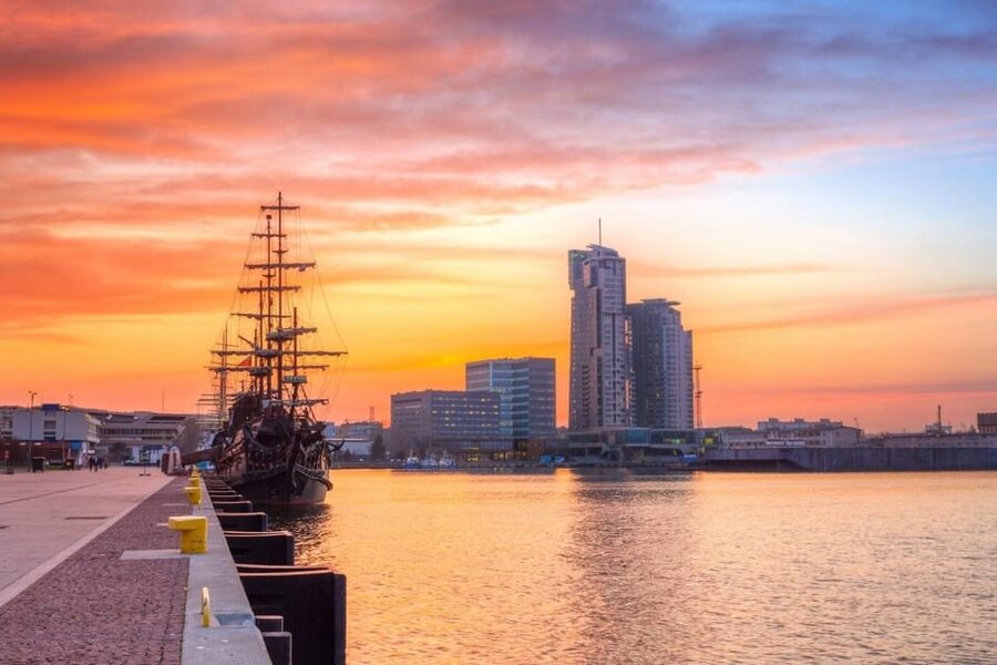 Gdansk, Sopot & Gdynia Road Trip with a Local Guide - What the private minivan changes