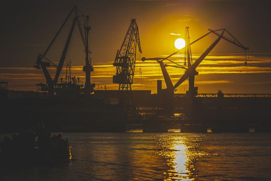 Gdańsk: Sunset Cruise on a Historic Polish Boat - Ołowianka and Granary Island from the river