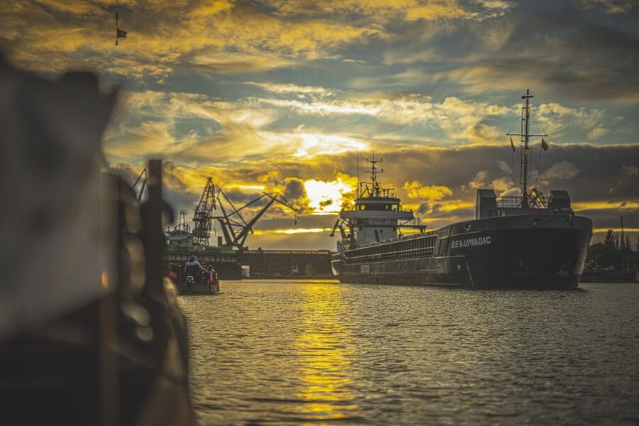Gdańsk: Sunset Cruise on a Historic Polish Boat - The guides are a major part of the value