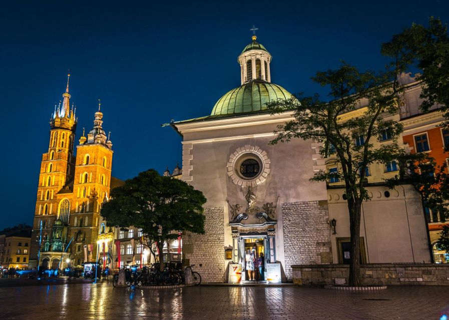 Ghosts & Crimes: Macabre Kraków Walking Tour in English - Haunted palaces, monsters, and forbidden love