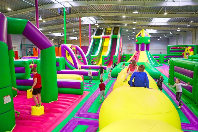 GOjump MEGAPARK Kraków-Sikorki 1h ticket: GOair Inflatable Park - Why the inflatable section matters