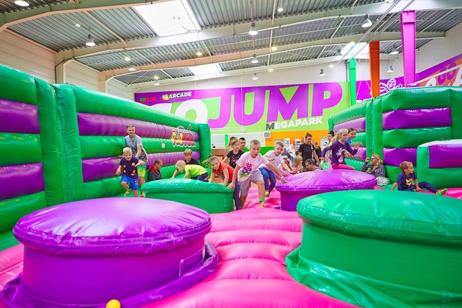 GOjump MEGAPARK Kraków-Sikorki 1h ticket: GOair Inflatable Park - Getting there and fitting it into Krakow