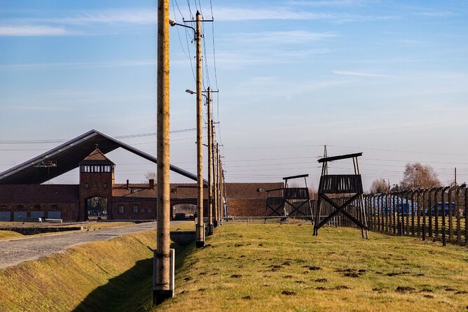 Guided Tour to Auschwitz-Birkenau from Warsaw - Krakow pickup and the transfer to Auschwitz