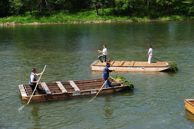 Half-Day Dunajec River Rafting tour from Krakow - The 18-kilometer run from Sromowce to Szczawnica