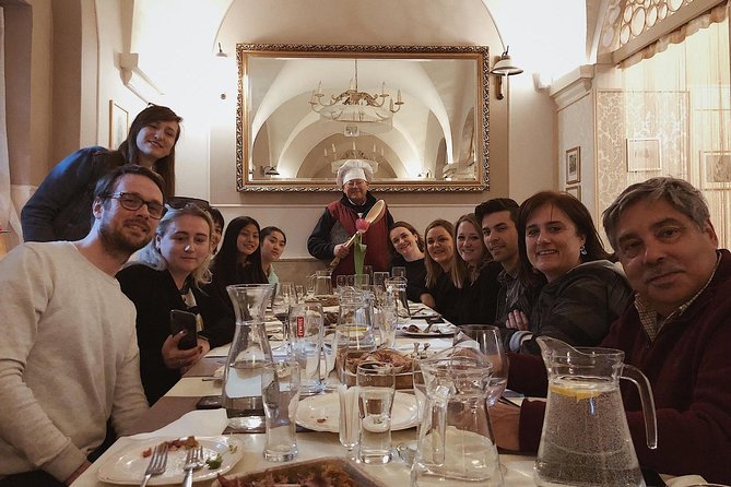 Half-Day Polish Food Walking Tour with Guide and Dinner - Dietary needs and group comfort