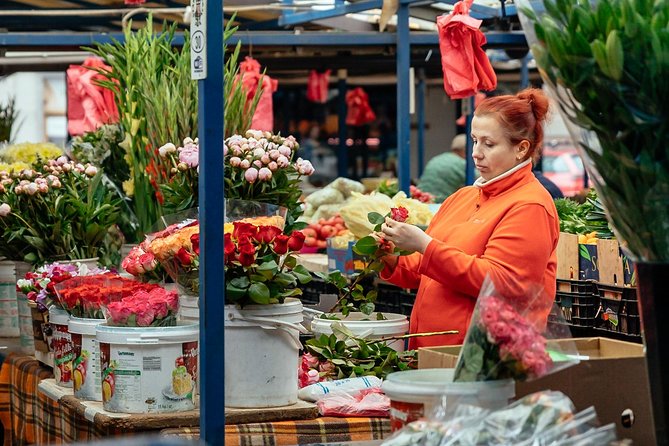 Highlights & Hidden Gems With Locals: Best of Krakow Private Tour - Kazimierz, where the tour finds its focus