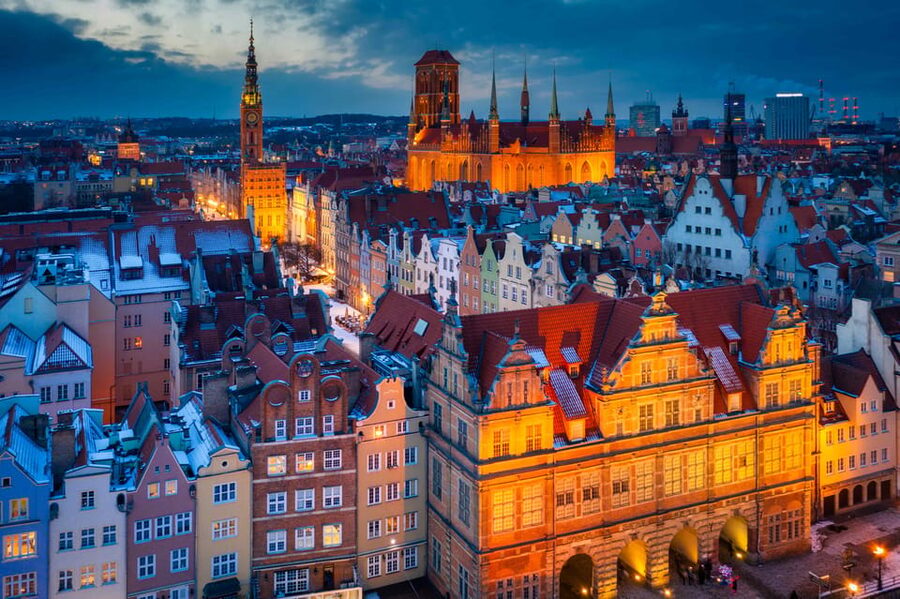 Historic City Center Tour Gdansk in German - St. Mary’s Church: the longest history stop