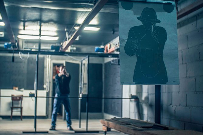 Indoor Shooting Range in Warszawa Package 2 - What the 45-Minute Session Is Really Like
