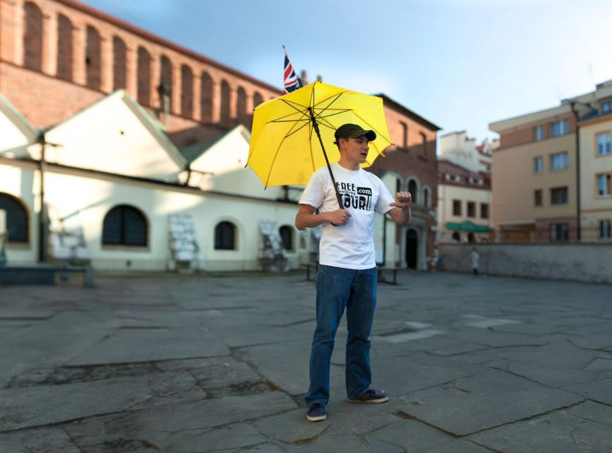 Jewish Krakow Walking Tour in English - What the guides add to the experience