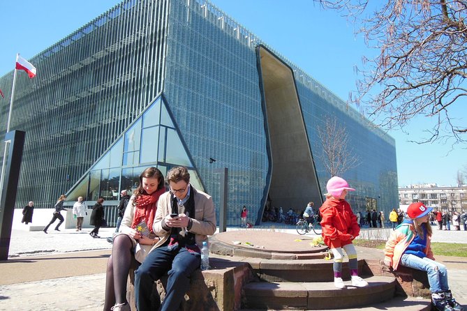 Jewish Warsaw - Grzybowski Square: the first view of prewar Jewish Warsaw