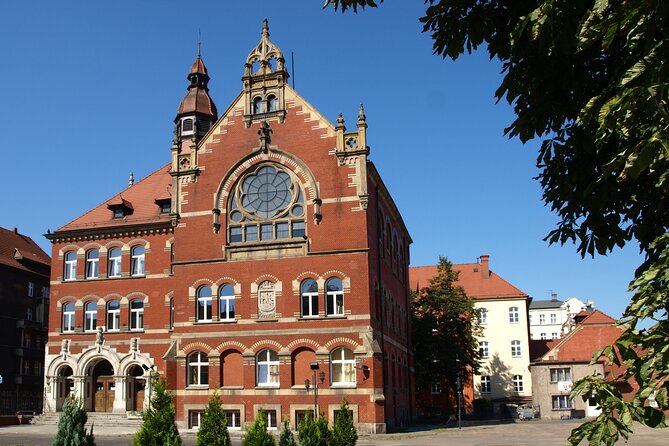 Katowice Old Town Walking Tour - Finishing at Spodek, Katowice’s great symbol