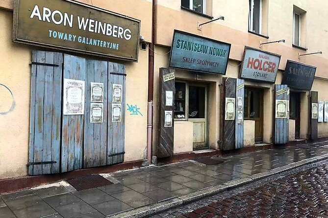 Kazimierz Jewish Quarter of Krakow with Schindler’s Movie Spots - Seeing the Remuh Cemetery and Rabbi Isserles’s tomb