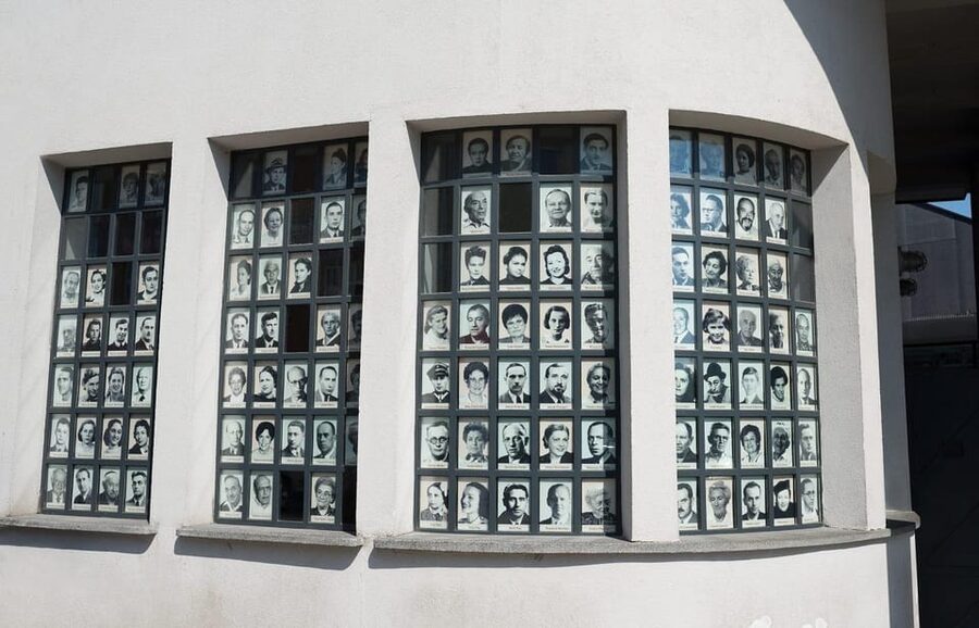 Kazimierz Jewish Quarter Tour & Schindler's Factory Guided - Meeting at the Old Synagogue