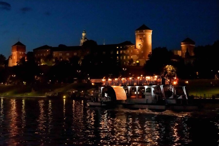 Krakow: 1-Hour Evening Vistula River Cruise - Bernatek Bridge and Cricoteka