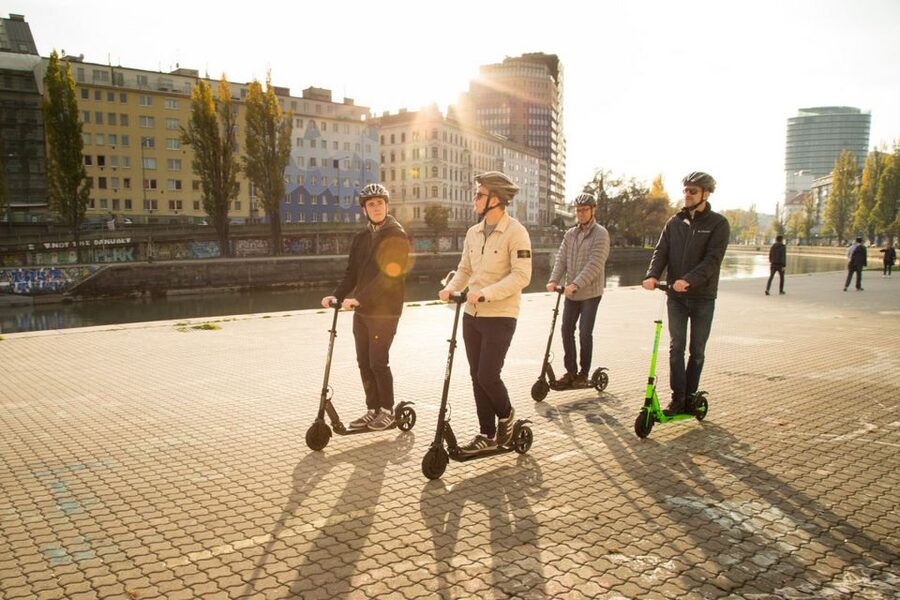 Krakow: 2h Old Town Scooter Tour - Key points at a glance