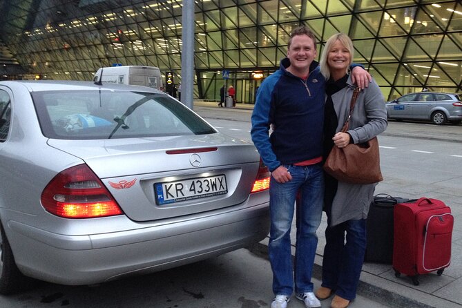 Krakow Airport-City Center and Back -private 2 ways transfer - A 30 to 50 minute ride into the city center