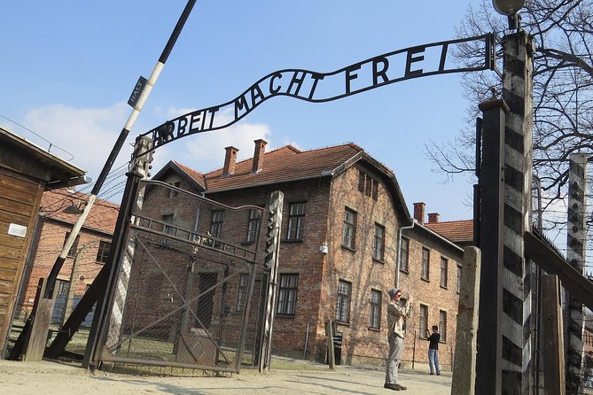 Krakow: Auschwitz-Birkenau and Salt Mine Guided Visits in One Day - The pace, comfort, and practical limits