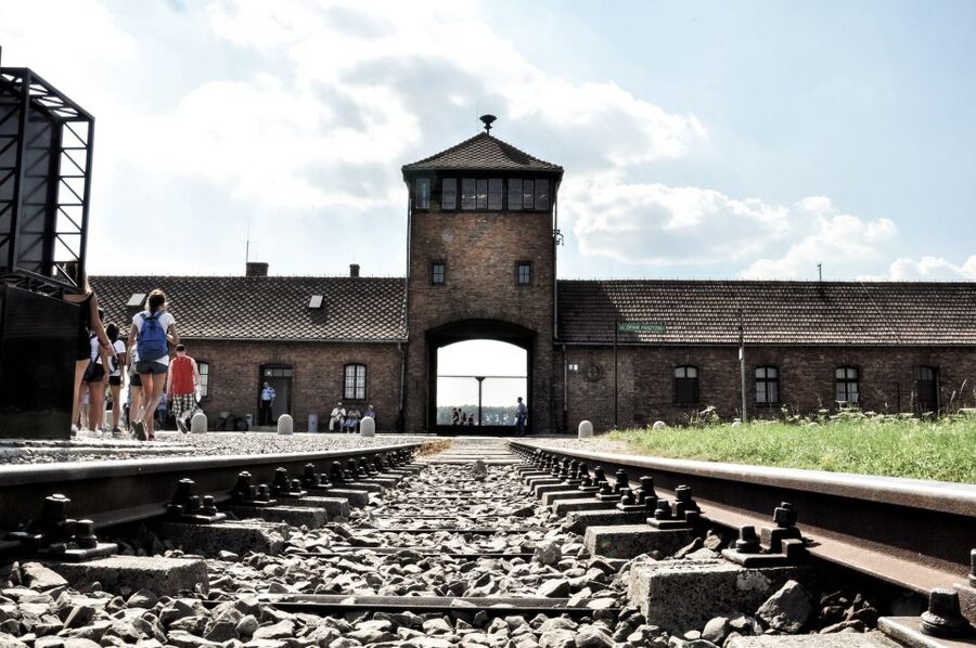Krakow: Auschwitz-Birkenau Guided Tour Pickup/Lunch Options - The long road from Krakow